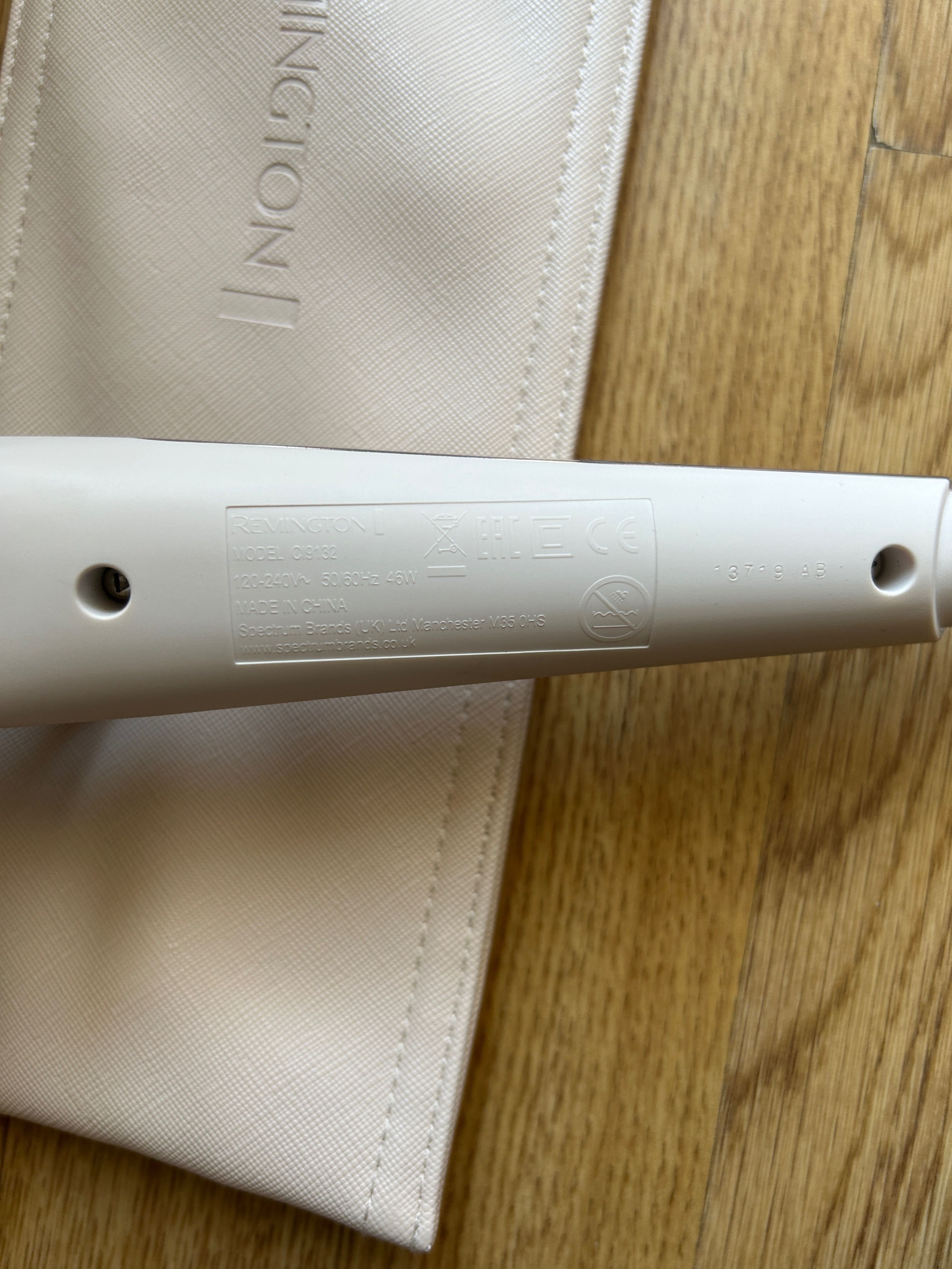 Маша за коса Remington PROluxe Curling Wand CI9132