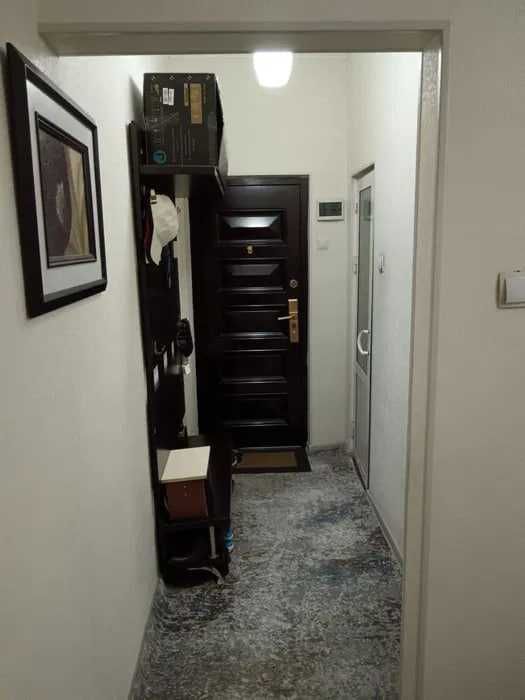 Буз1 Продается квартира ТУРКво Мирзо Улугбек  2/1/5 46м2