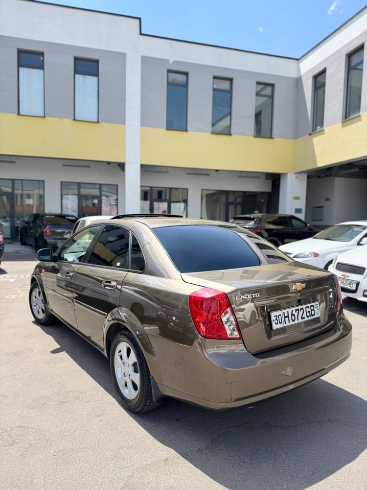 Gentra  Tozza 36.000km