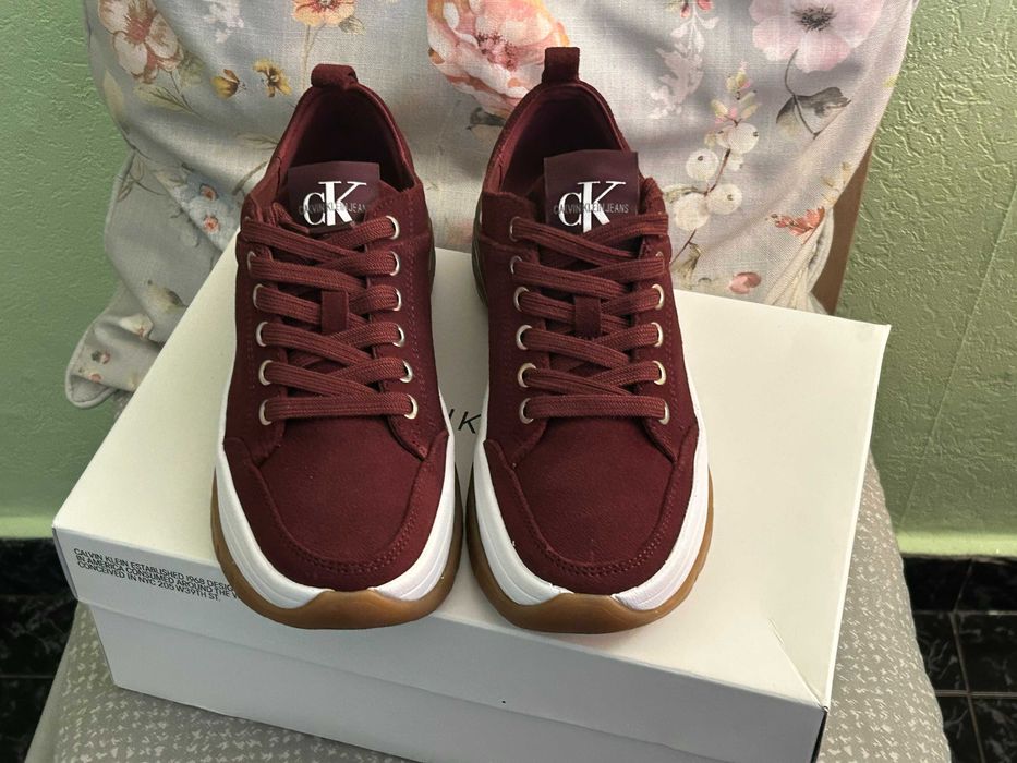 Calvin Klein Tisha 37-ми Номер