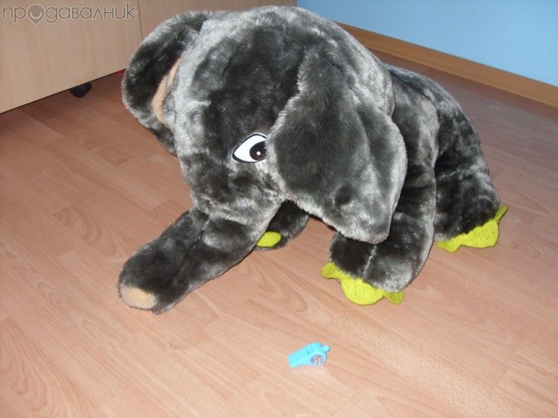 Плюшена играчка слонче