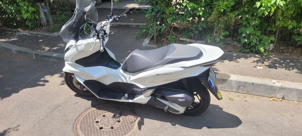 Vând scuter Honda pcx 125