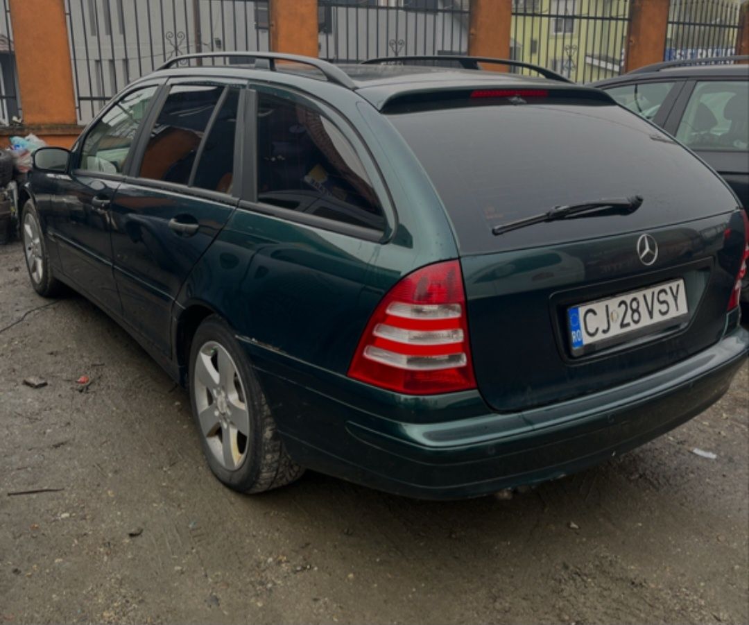 Mercedes  C 220 2004