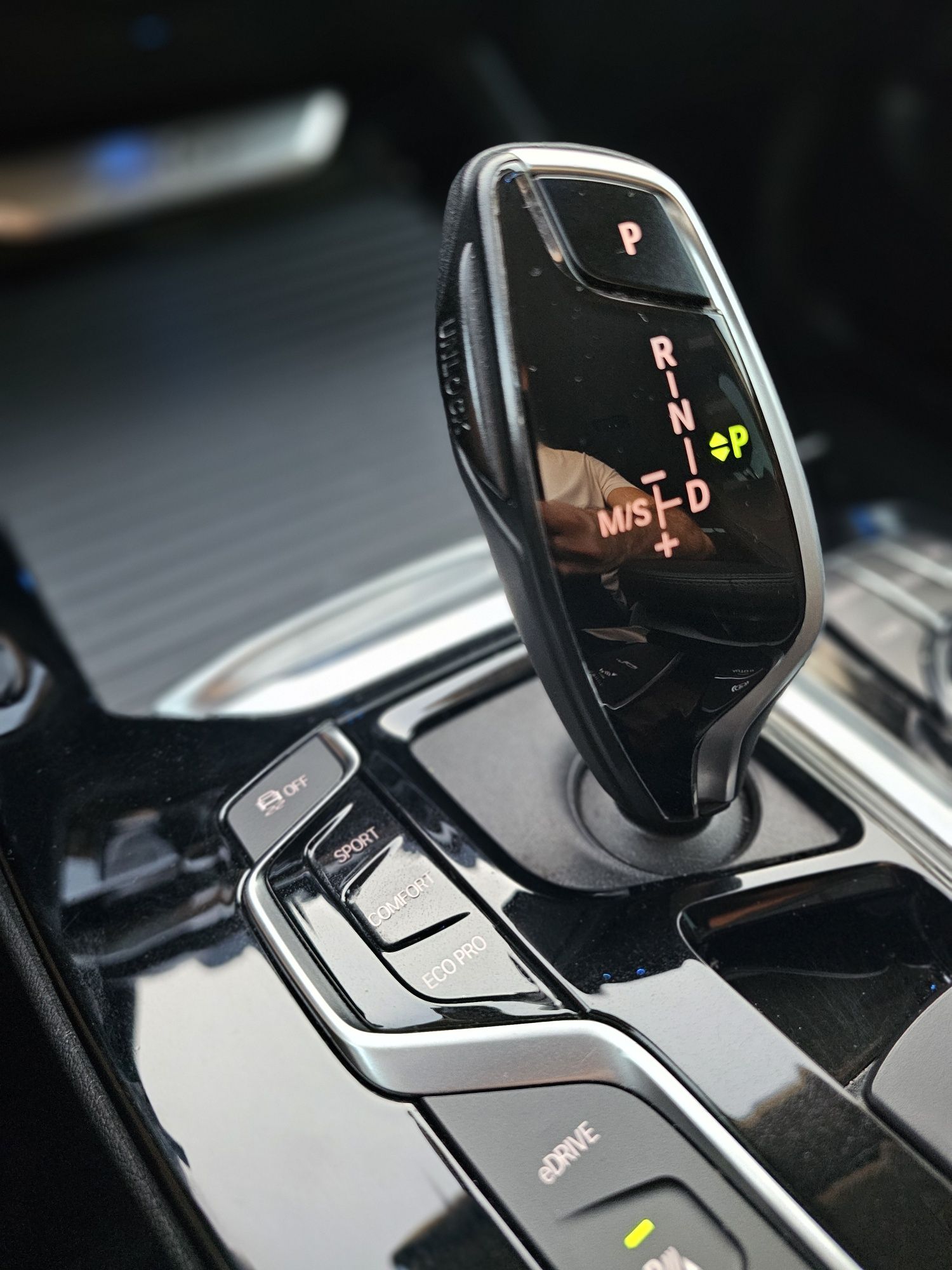 BMW X3 30e xDrive 2.0 Plug-in Hybrid.