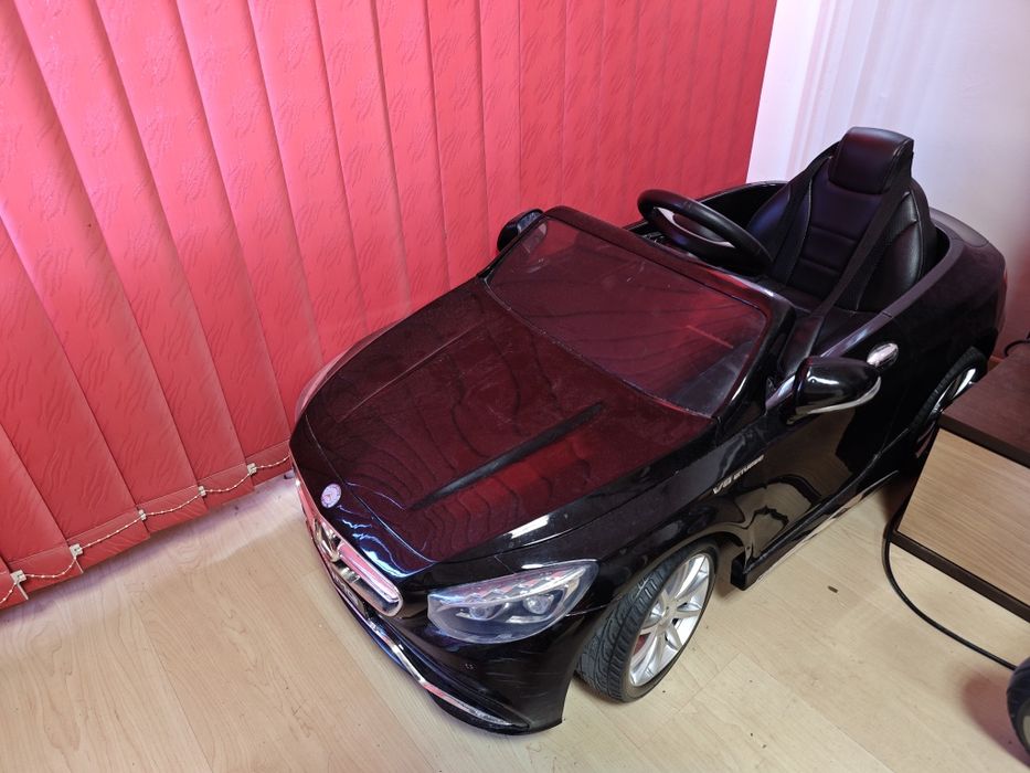 Mercedes с Гуми Инна акумулаторна количка за деца
