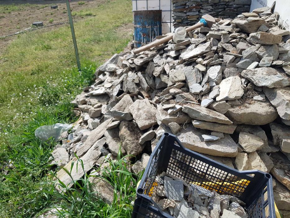 Margaritar balast concasat calcar granit chisai pietris moloz.