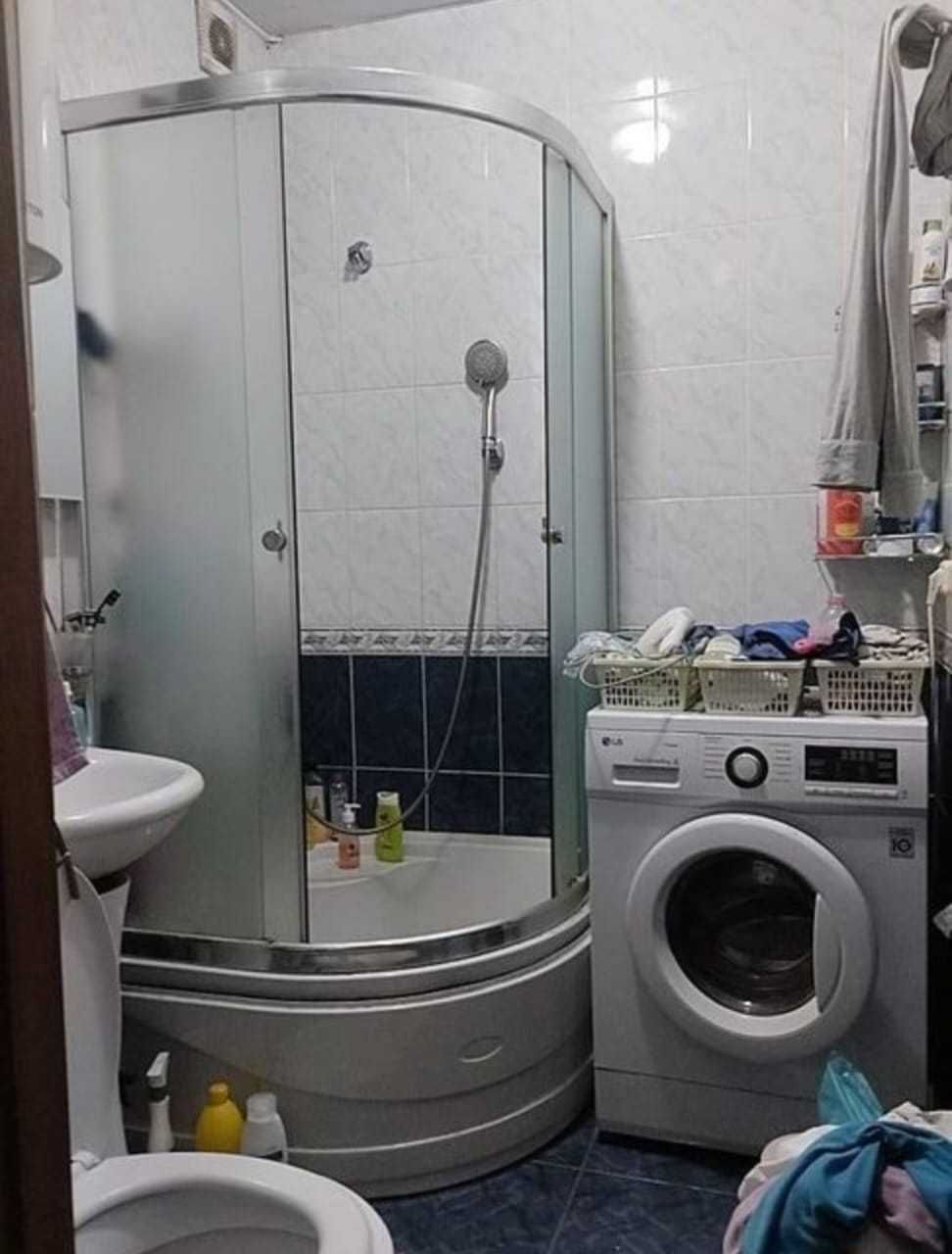 Продам 3к кв р-н Перинатального центра!!!