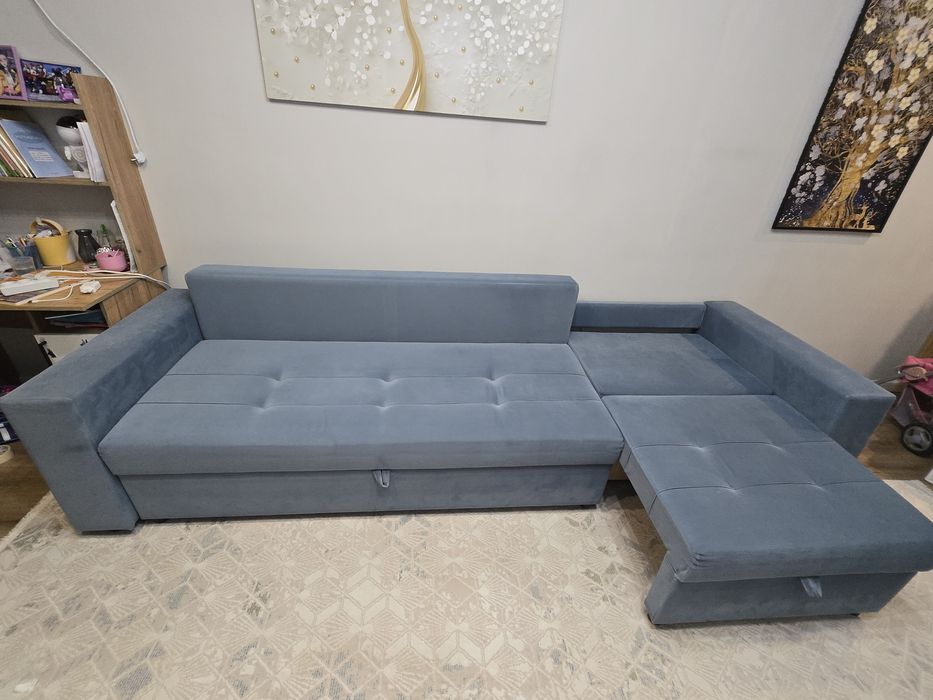 Продам диван трансформер 280 см в длину