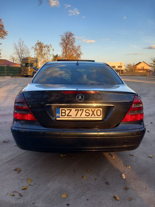 Mercedes E 2.2 DIESEL 6 Trepte manual Navigație trapa electrica
