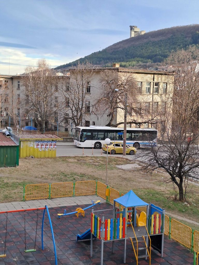 Дава се под наем Едностаен апартамент в Шумен, Гривица - 42 кв.м за 214.2 € - Снимка #6