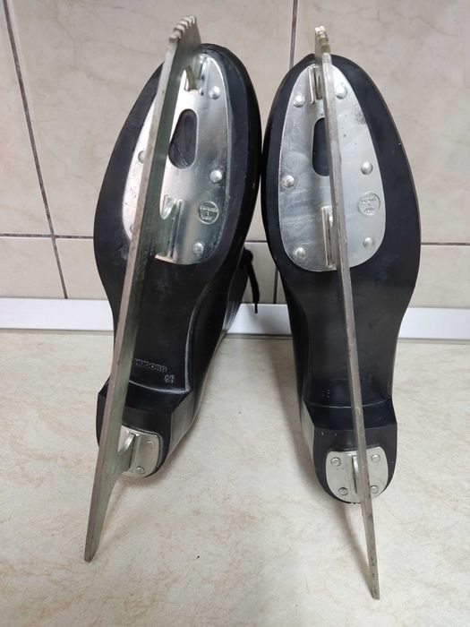 Patine Hudora din piele marimea 45