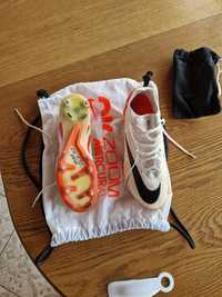 Ghete  fotbal nike zoom