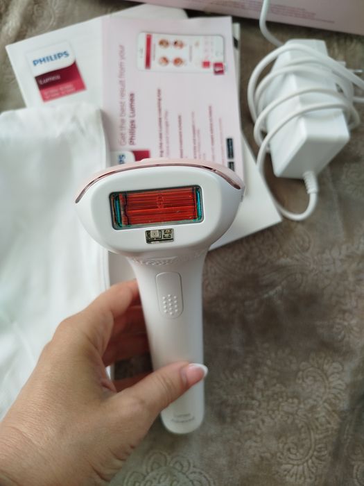 Фотоепилатор Philips Lumea
