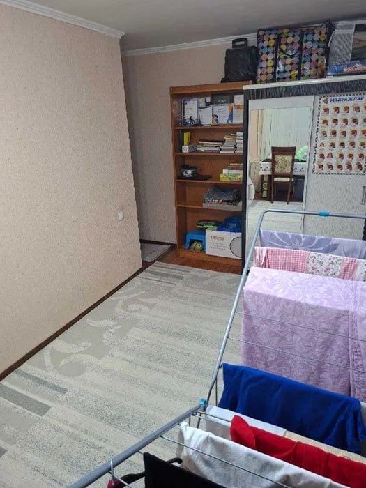 Продается 3-комнатная квартира, массив Ялангач, ориентир UZUM