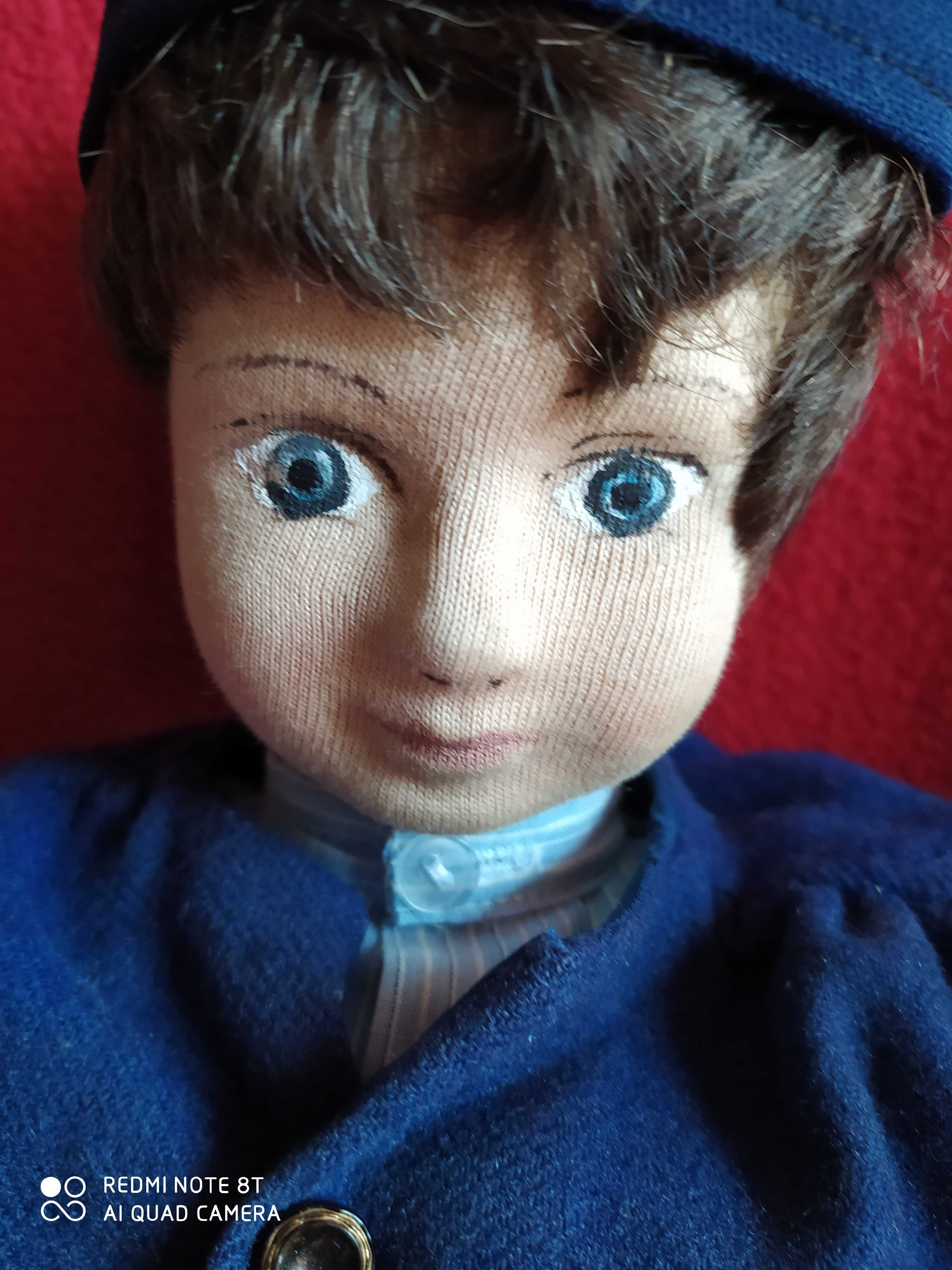Стари ръчно направени кукли