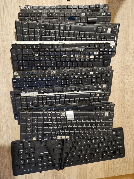 25 tastaturi pt piese