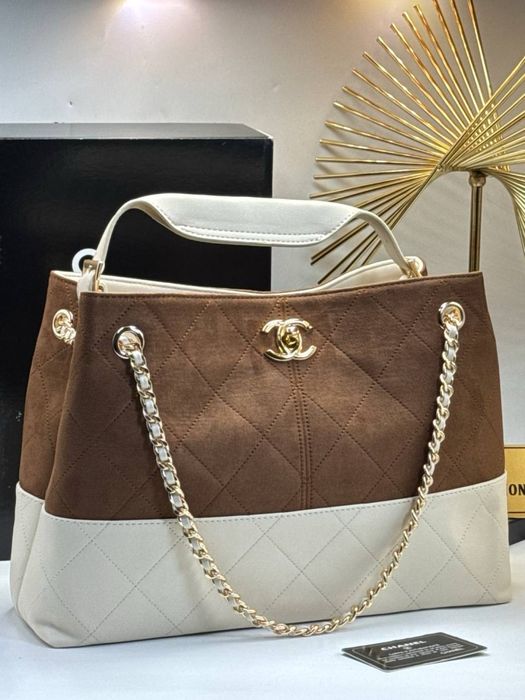 Geanta Chanel noua !!! Dimensiuni 35/24 !!!