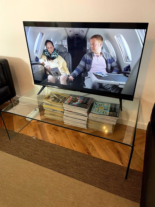 Masa de design de sticla