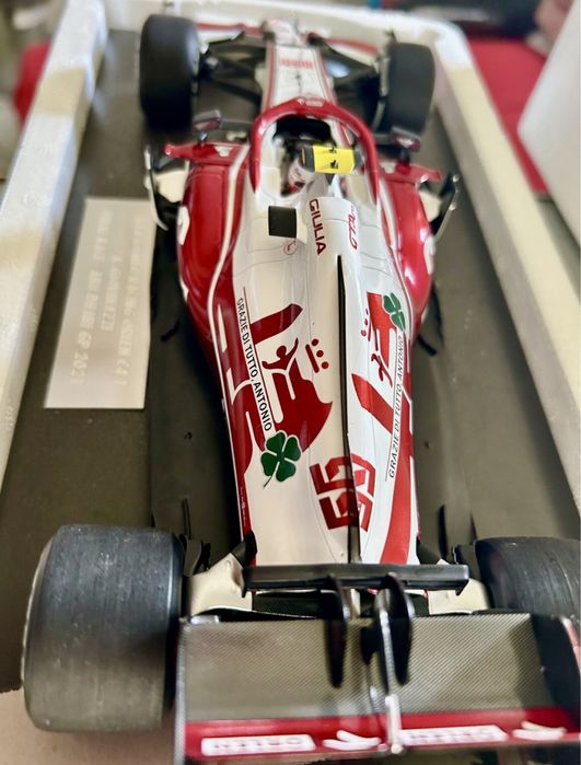 Machete formula 1 f1 1/18 Alfa romeo Ferrari C38,39,4 Spark Minichamps