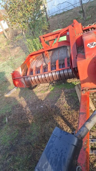 Vand Presă de balotii