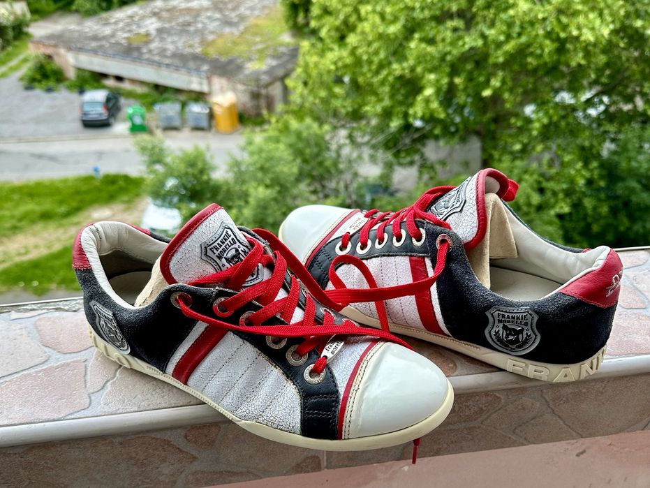 Bikkembergs,Y-3,F.Morello,Nike,Converse,,Adidas,Salomon,Musto