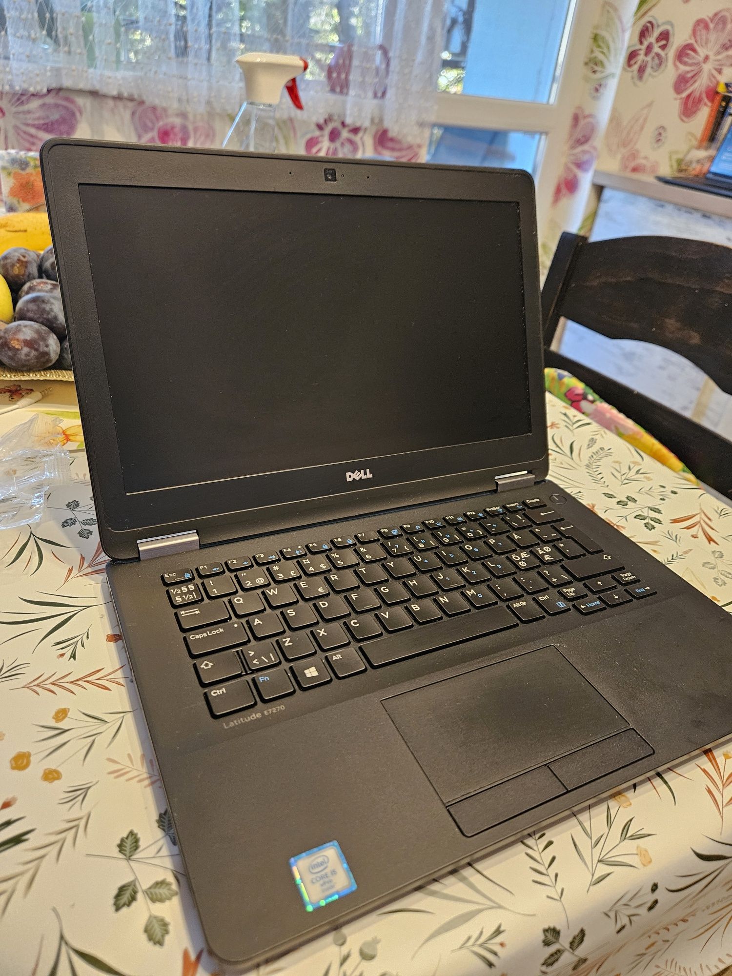 Лаптоп Dell 7270