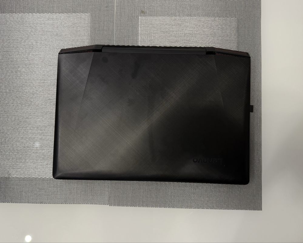 Lenovo ideapad y700 геймарски  Геймърски лаптоп