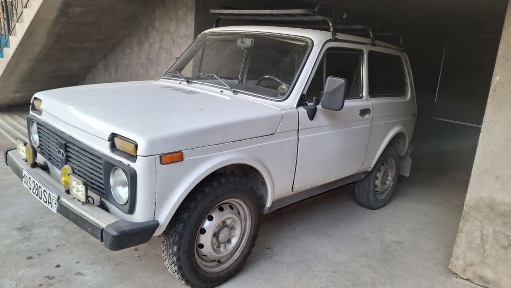 Sotiladi Niva 2121