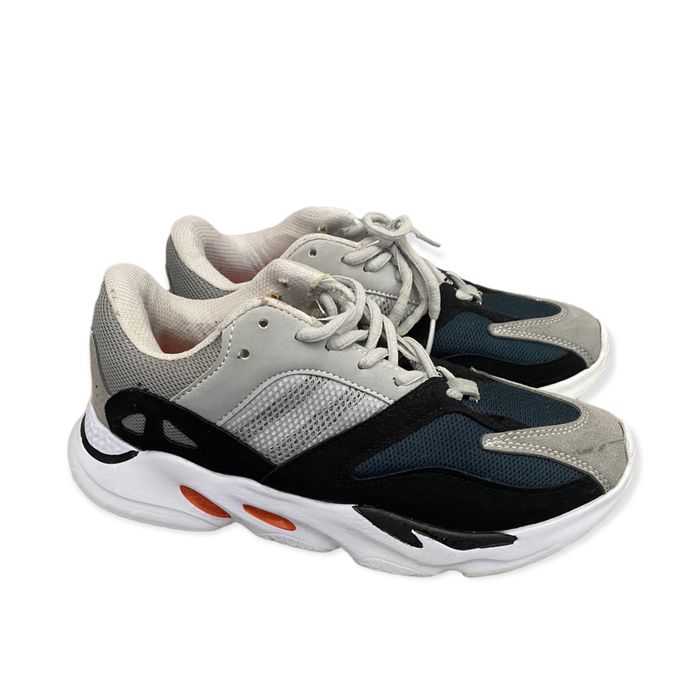 Adidas yeezy boost 700 сиви маратонки