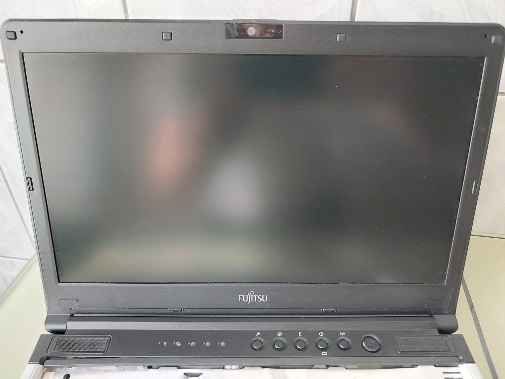Display laptop Fujitsu S761 I5