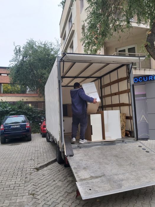 Mutari mobila canapele manipulare