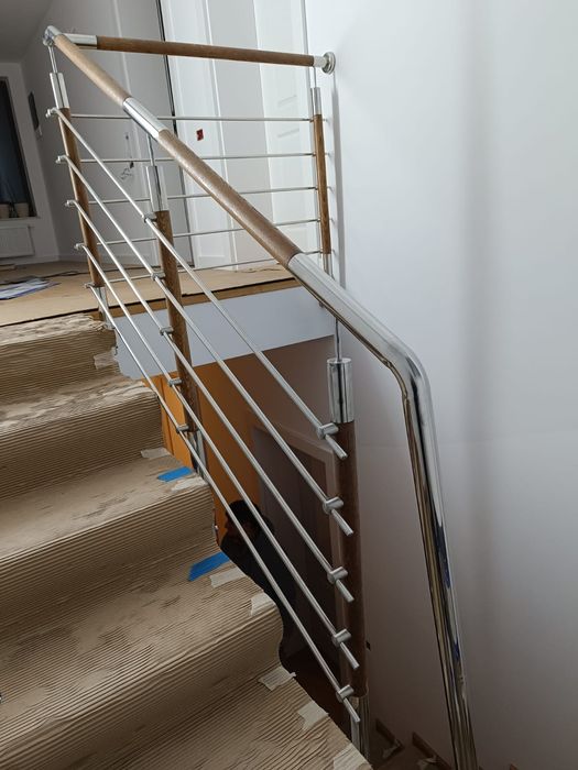 Balustradă din inox cu lemn