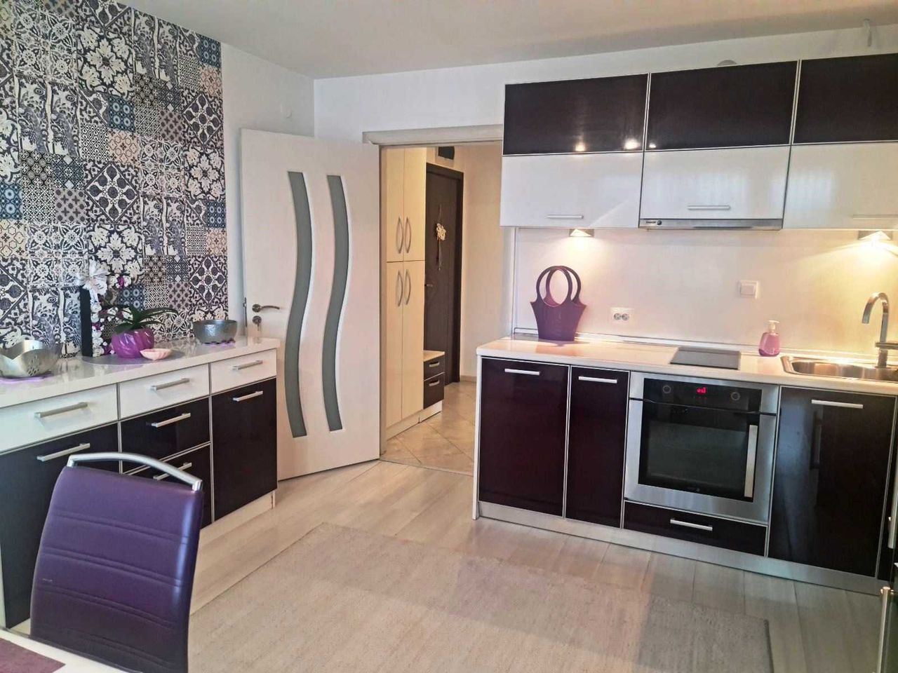 Продава се Тристаен апартамент в Разлог - 96 кв.м за 1511 €/кв.м - Снимка #3