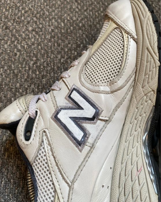 New Balance 2002R marime 45