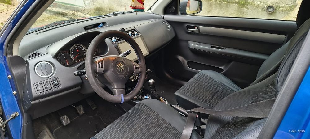 Suzuki swift 1.3 16 v