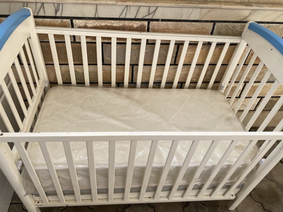 Детский мебел Б/у матрас новый