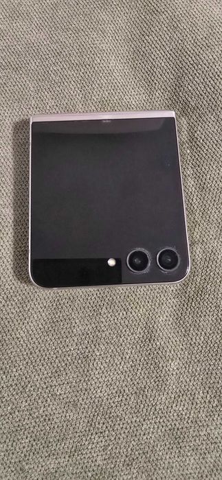 Samsung Galaxy Z Flip5