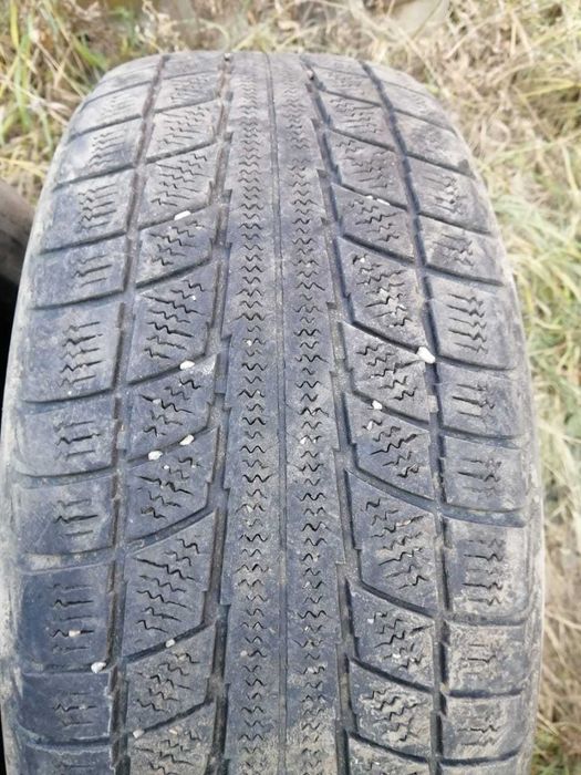 Продам зимнюю резину б/у