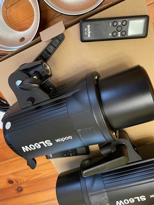 Постоянно осветление Godox SL60W - 2бр.