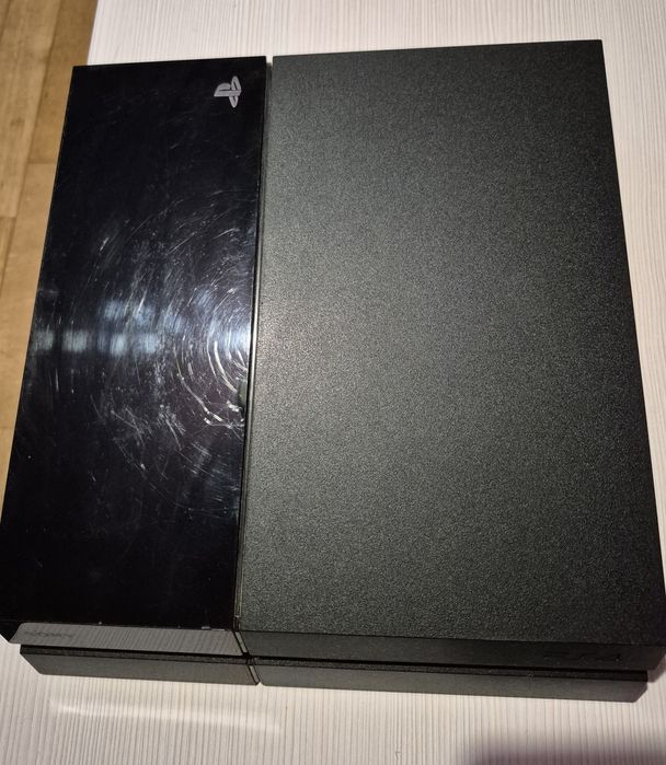 Vand Ps4 500 GB+7 jocuri