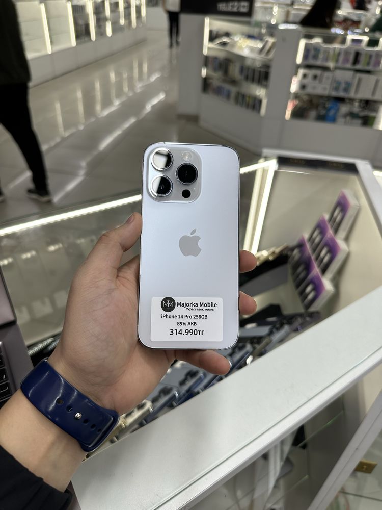 Телефон iPhone 14 Pro  256 Gb Айфон 14 про 256 гб