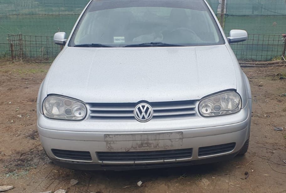 Dezmembrez vw golf 4 1.9 tdi