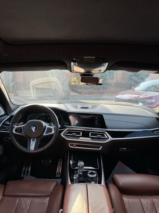 BMW X7 50i 4,4 litr