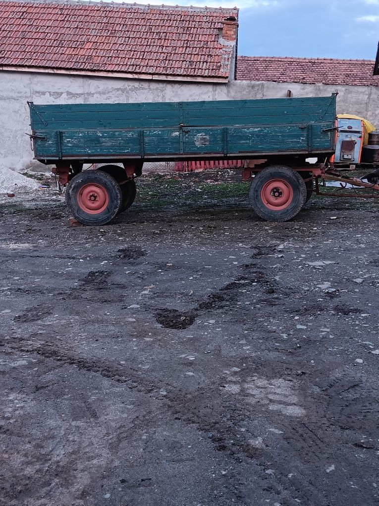 Remorca pentru tractor