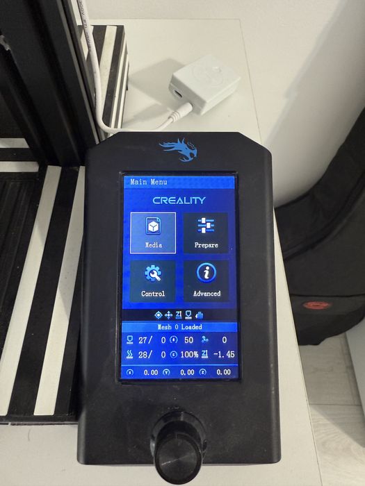 Imprimanta creality ender 3 v2  cu encosure custom