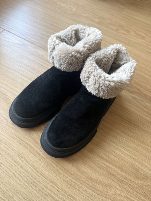 Ghete foarte comode si calduroase Zara 36