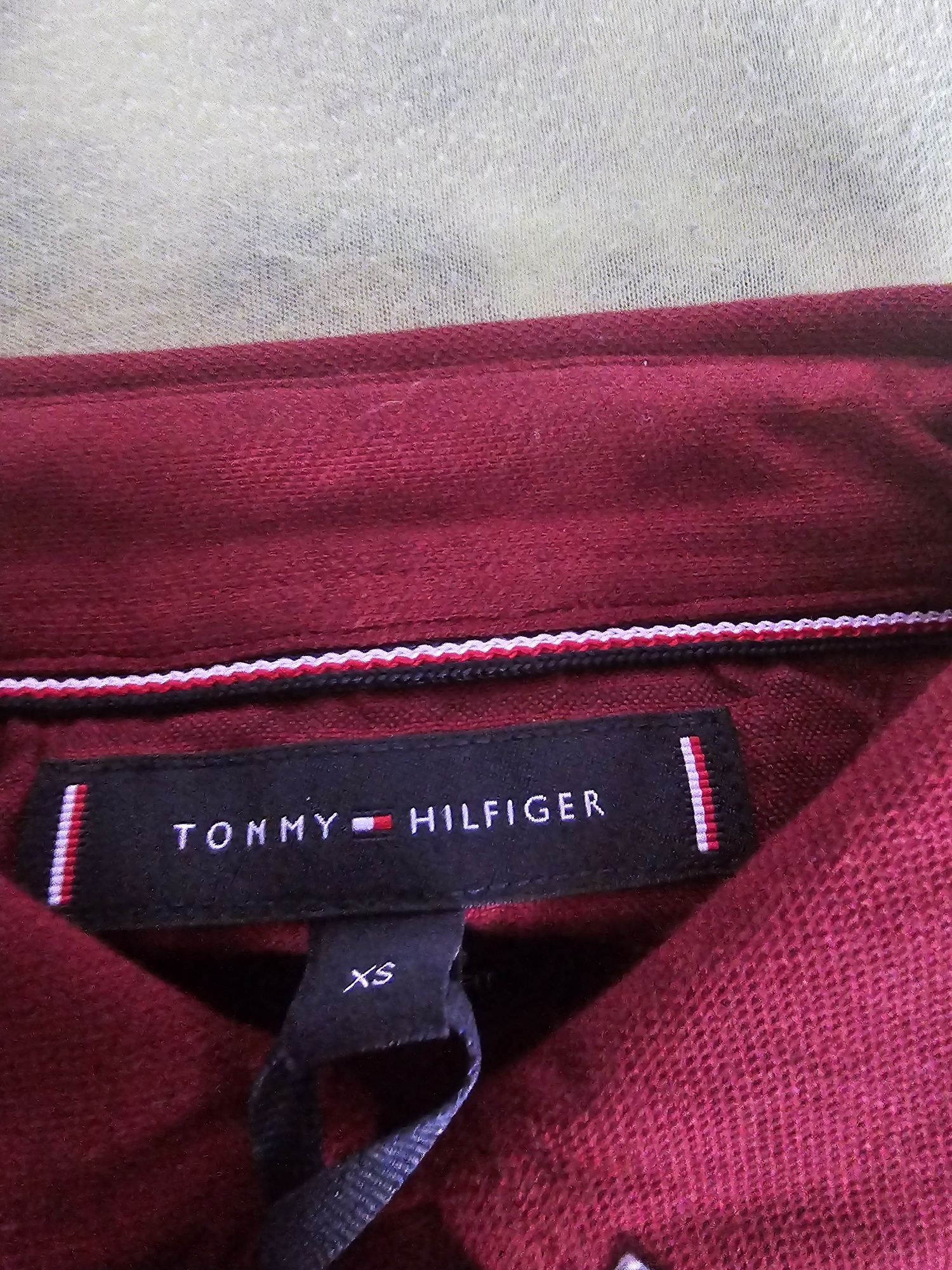 Bluza Tommy hilfiger xs  / original /nou