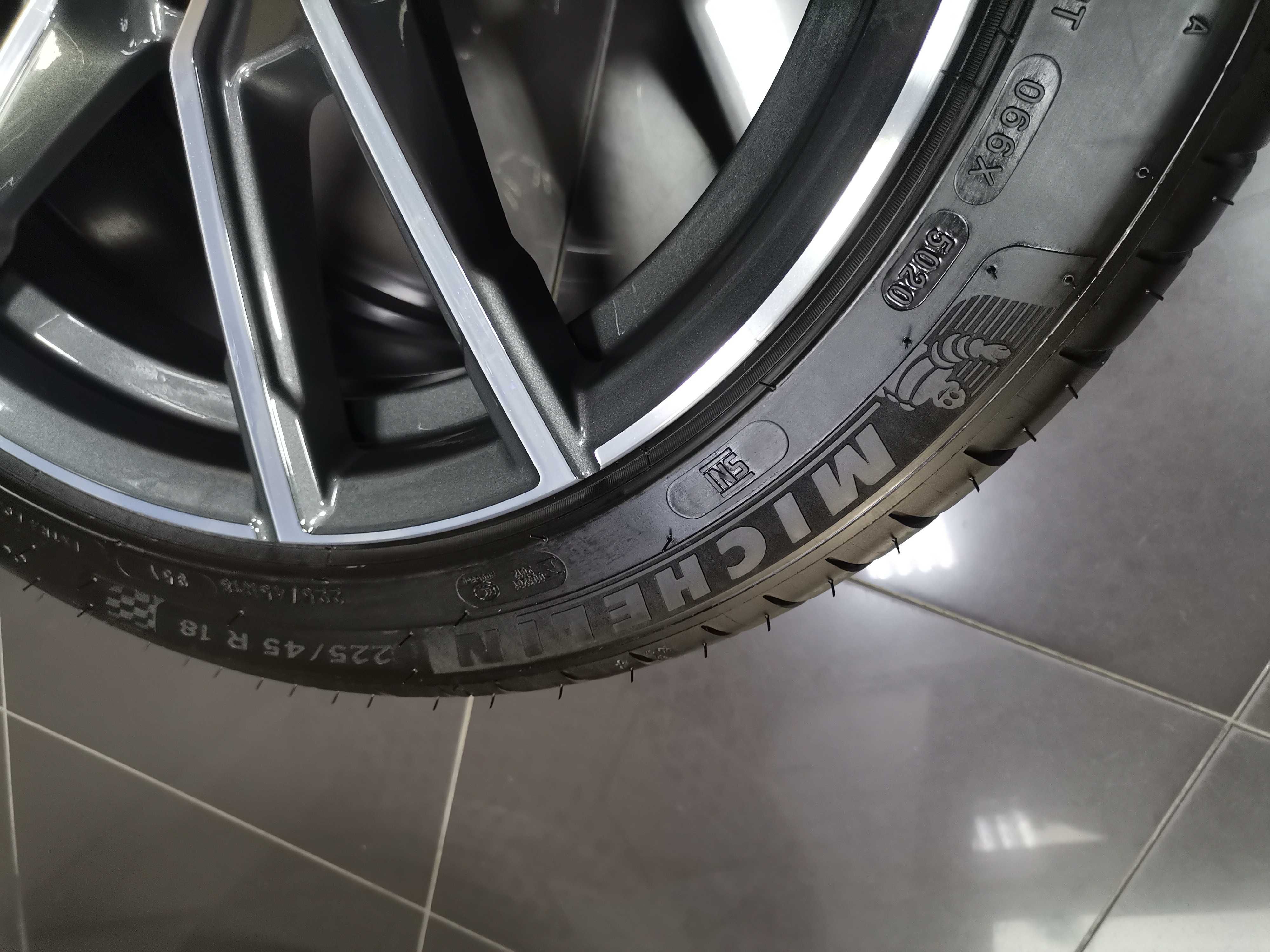 18" Летен К-т BMW Джанти 780 Гуми Michelin Датчици G20 G21 G22 G23 G42