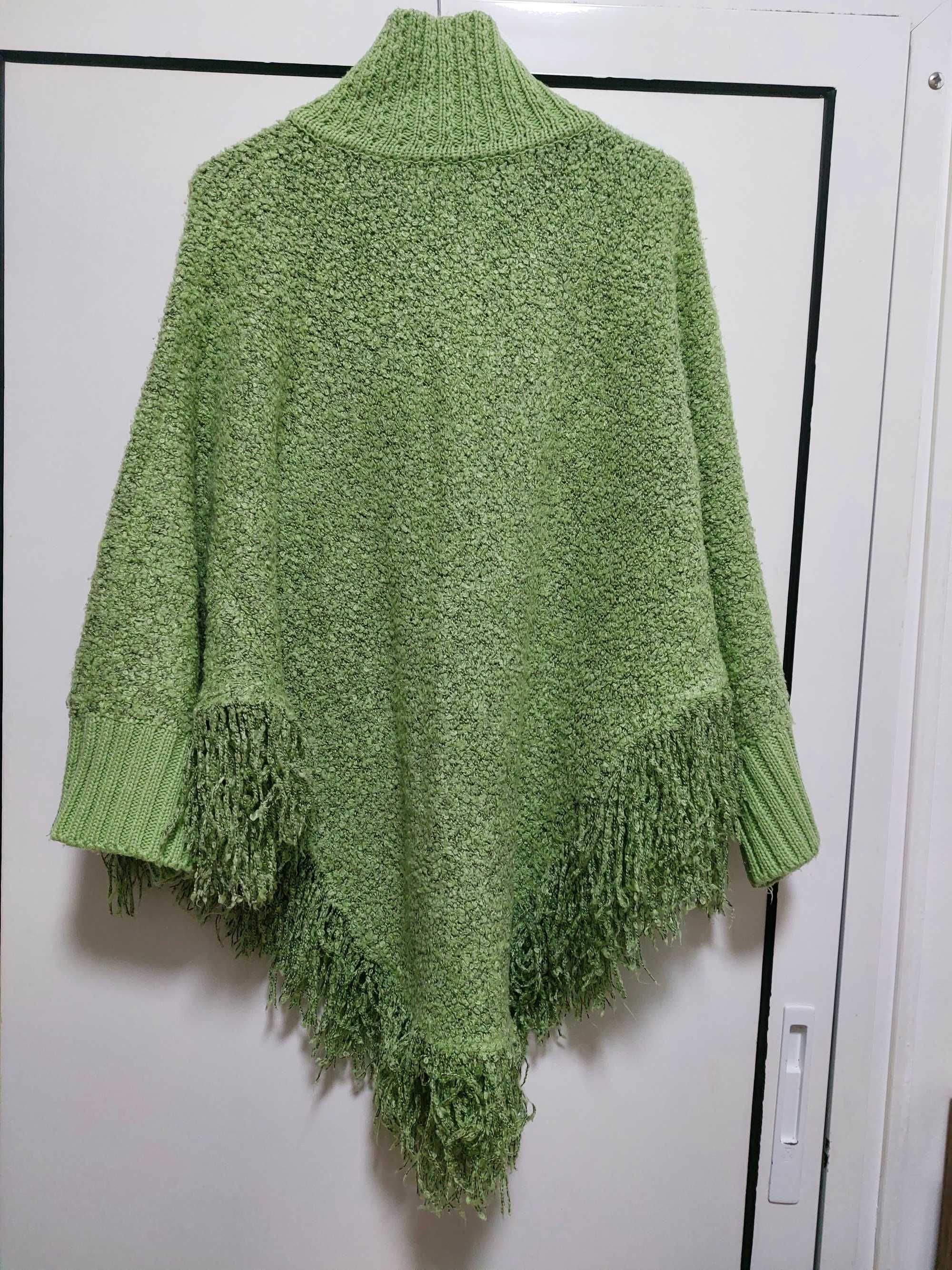Poncho cu franjuri