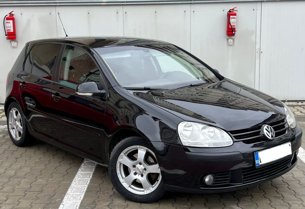 Vând Golf 5 1.9 2008 UNITED
